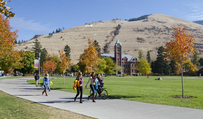 University of Montana awards scholarships